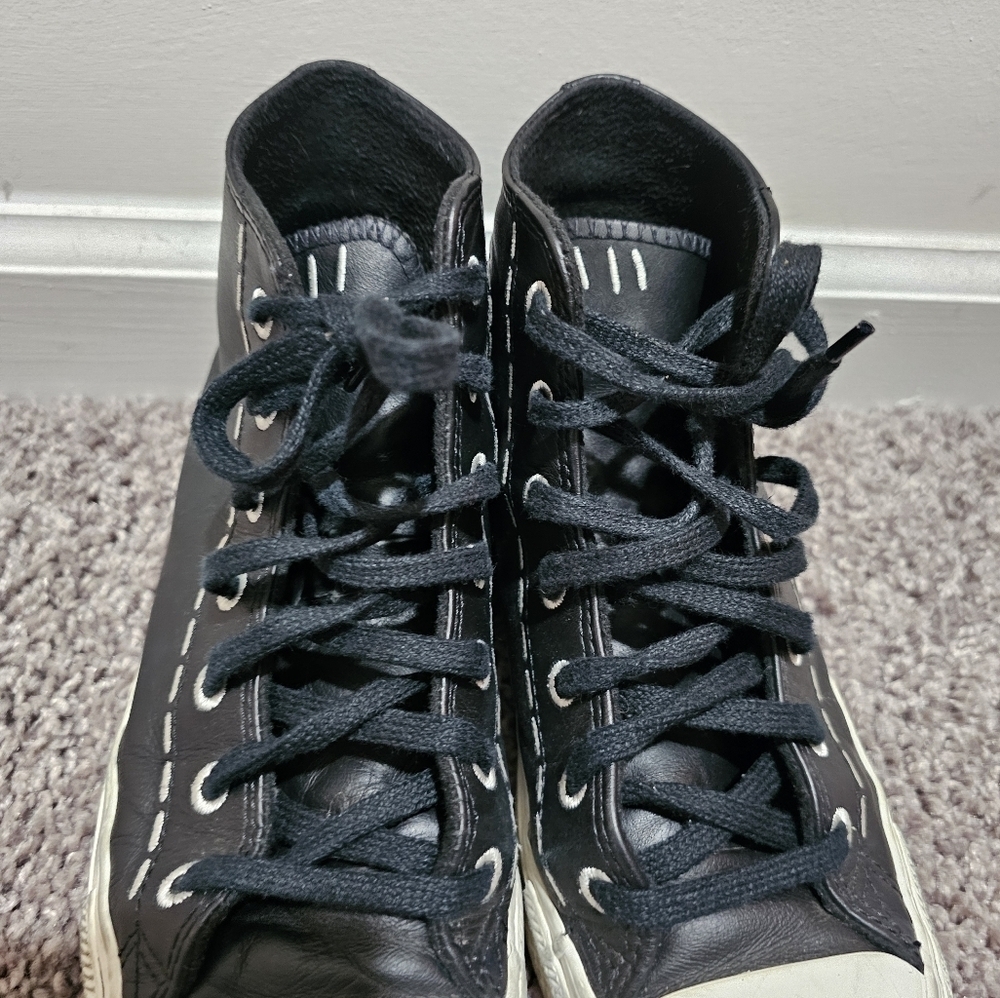 Chuck Taylor Women Leather Converse sneakers size 8 - Picture 5 of 12
